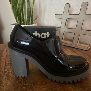 Dr. Martens Cordelia platform heel patent leather size 9 new RARE